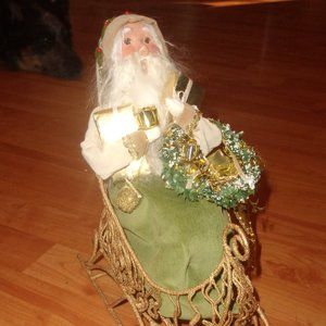 Byers Choice Carolers Santa in Gold Sleigh